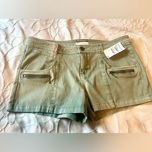Hinge shorts